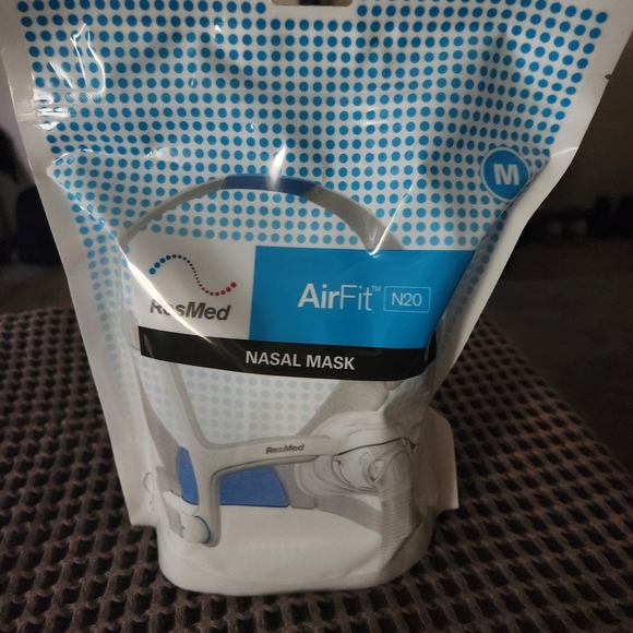X3 ResMed Airfit N20 CPAP Nasal Mask - Picture 1 of 4